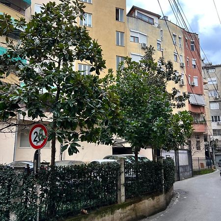 Tirana Center Apartment Екстер'єр фото