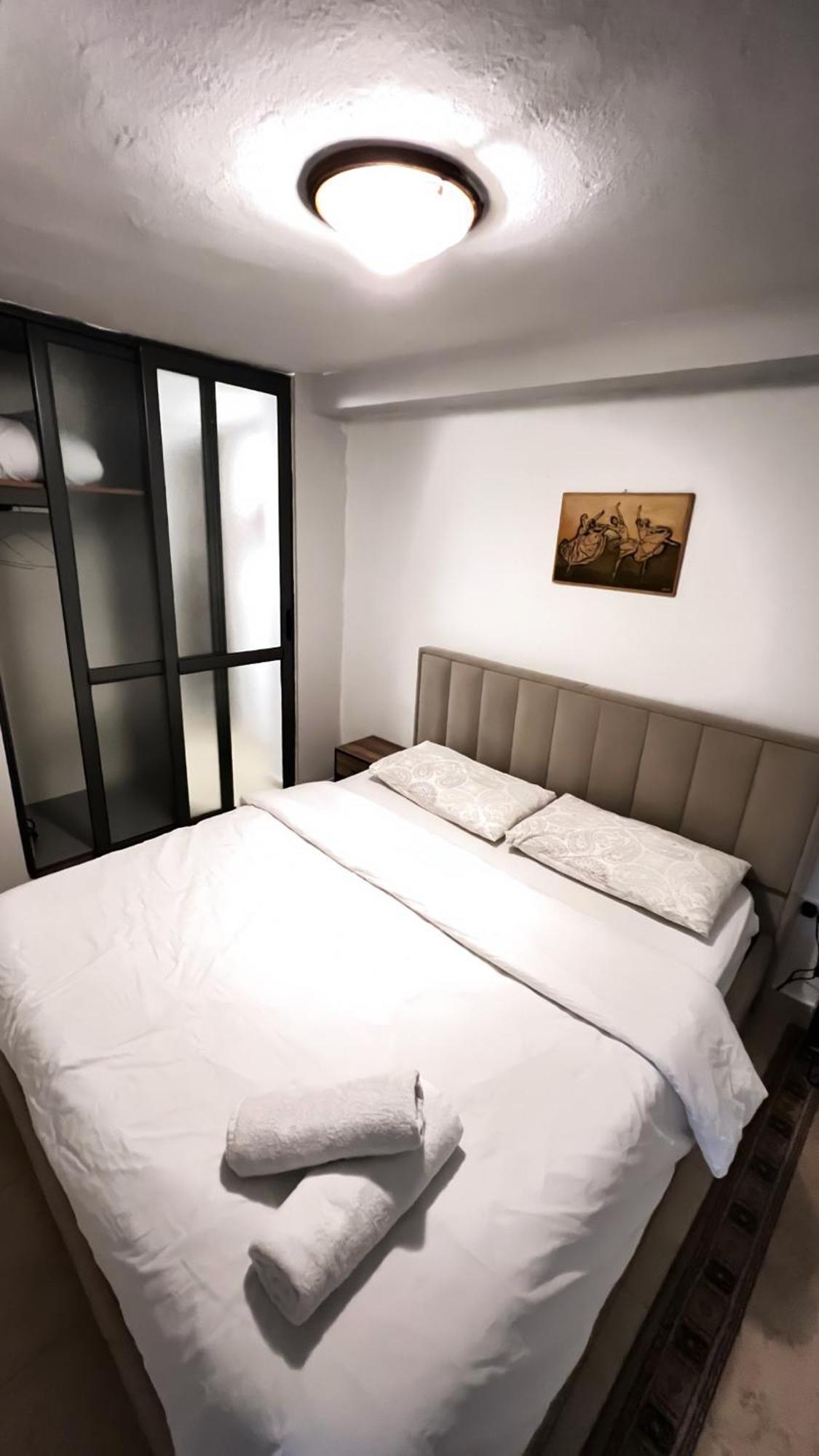 Tirana Center Apartment Екстер'єр фото